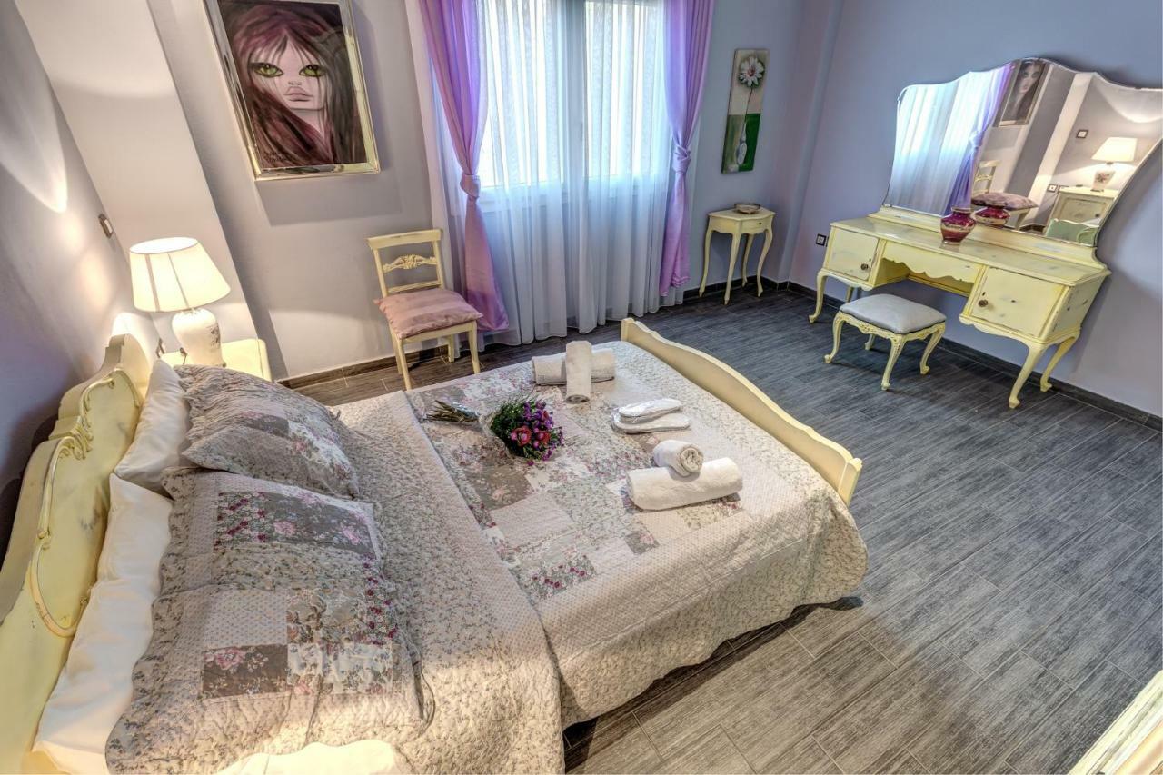 Villa Intemella Kompítsion Zewnętrze zdjęcie