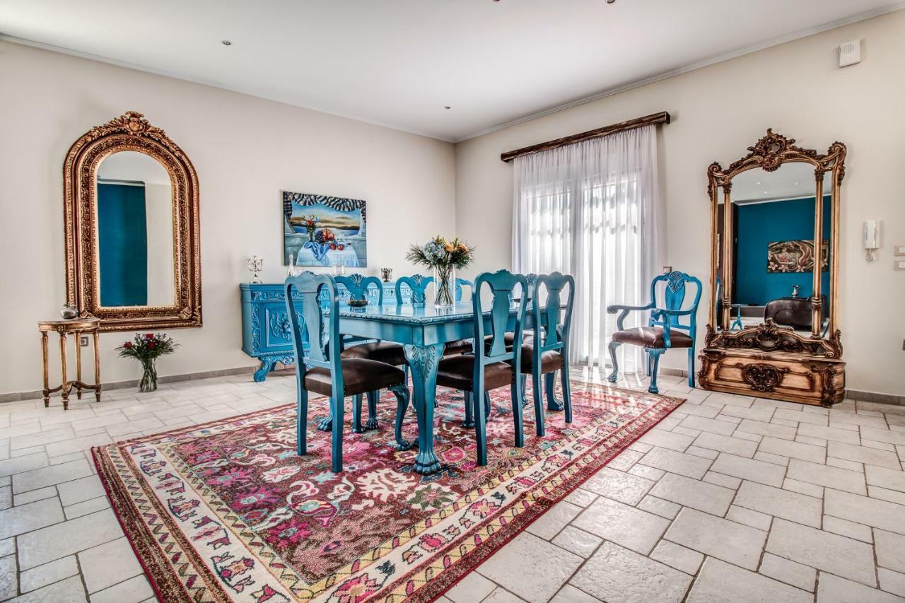 Villa Intemella Kompítsion Zewnętrze zdjęcie
